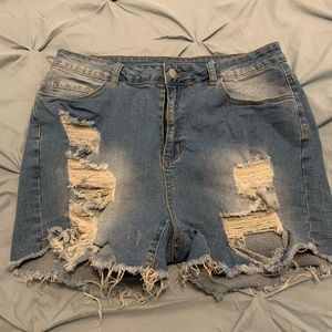 Shorts never worn only washed